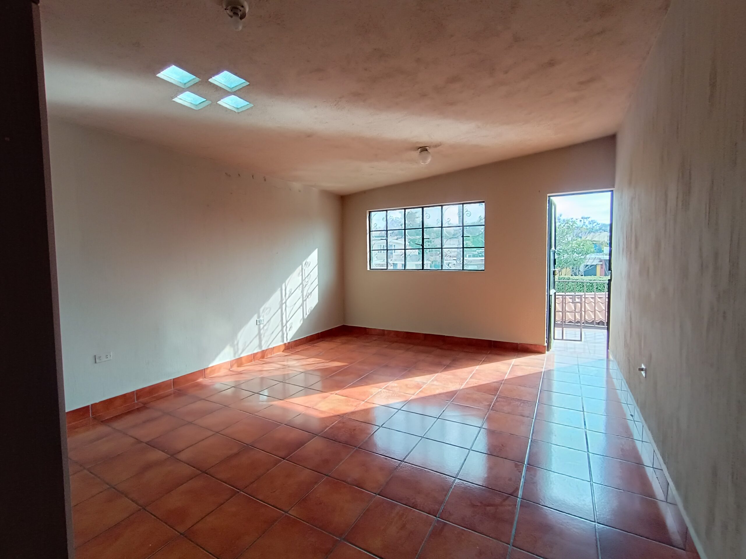 Apartamento en alquiler en Zona 11 – Colonia Granai I