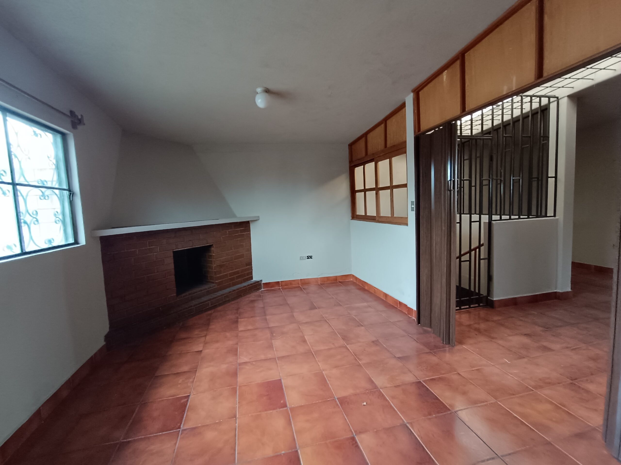 Apartamento en alquiler en Zona 11 – Colonia Granai I