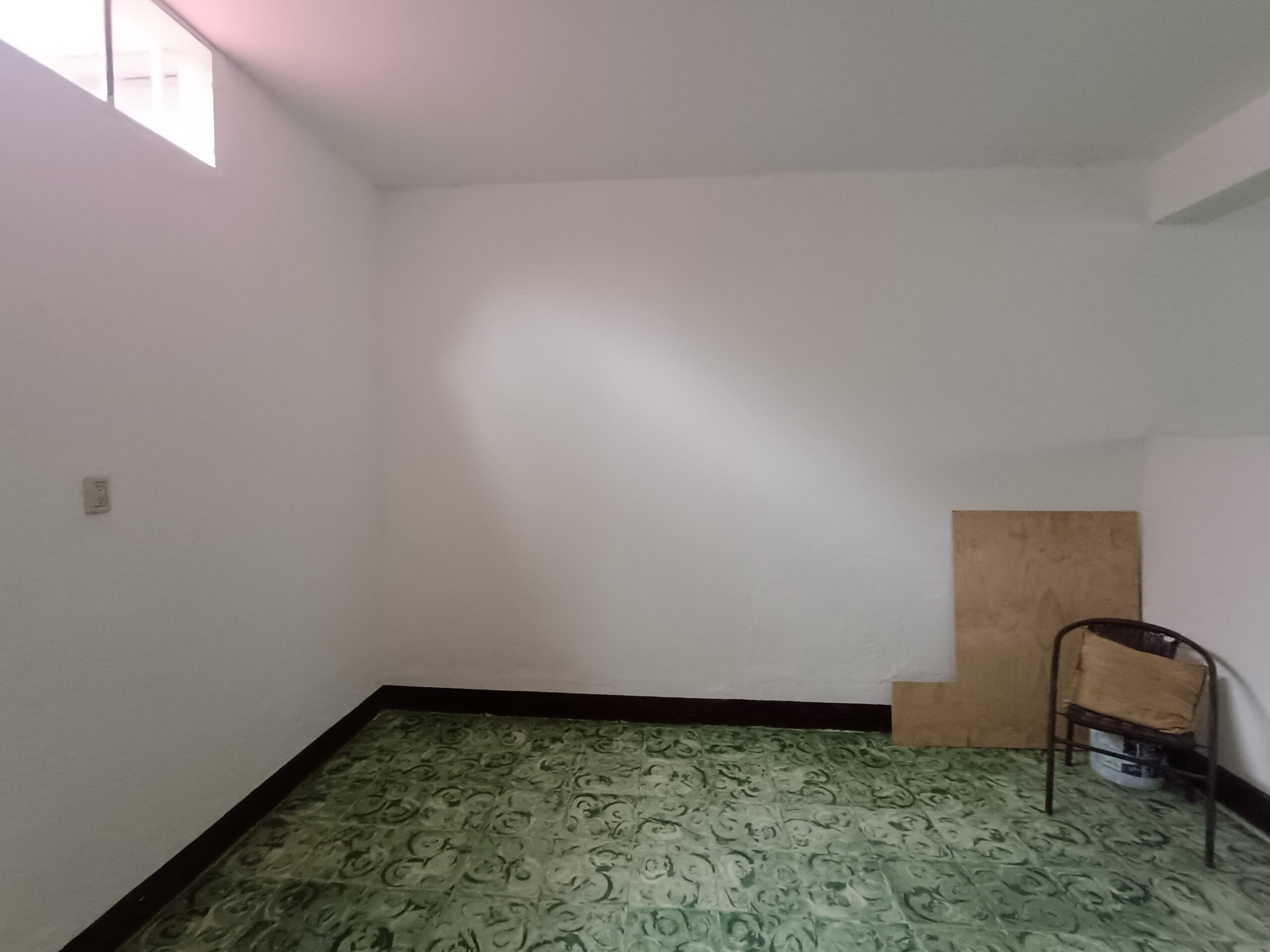 Alquilo Oficina y Bodega en Carabanchel Zona 11