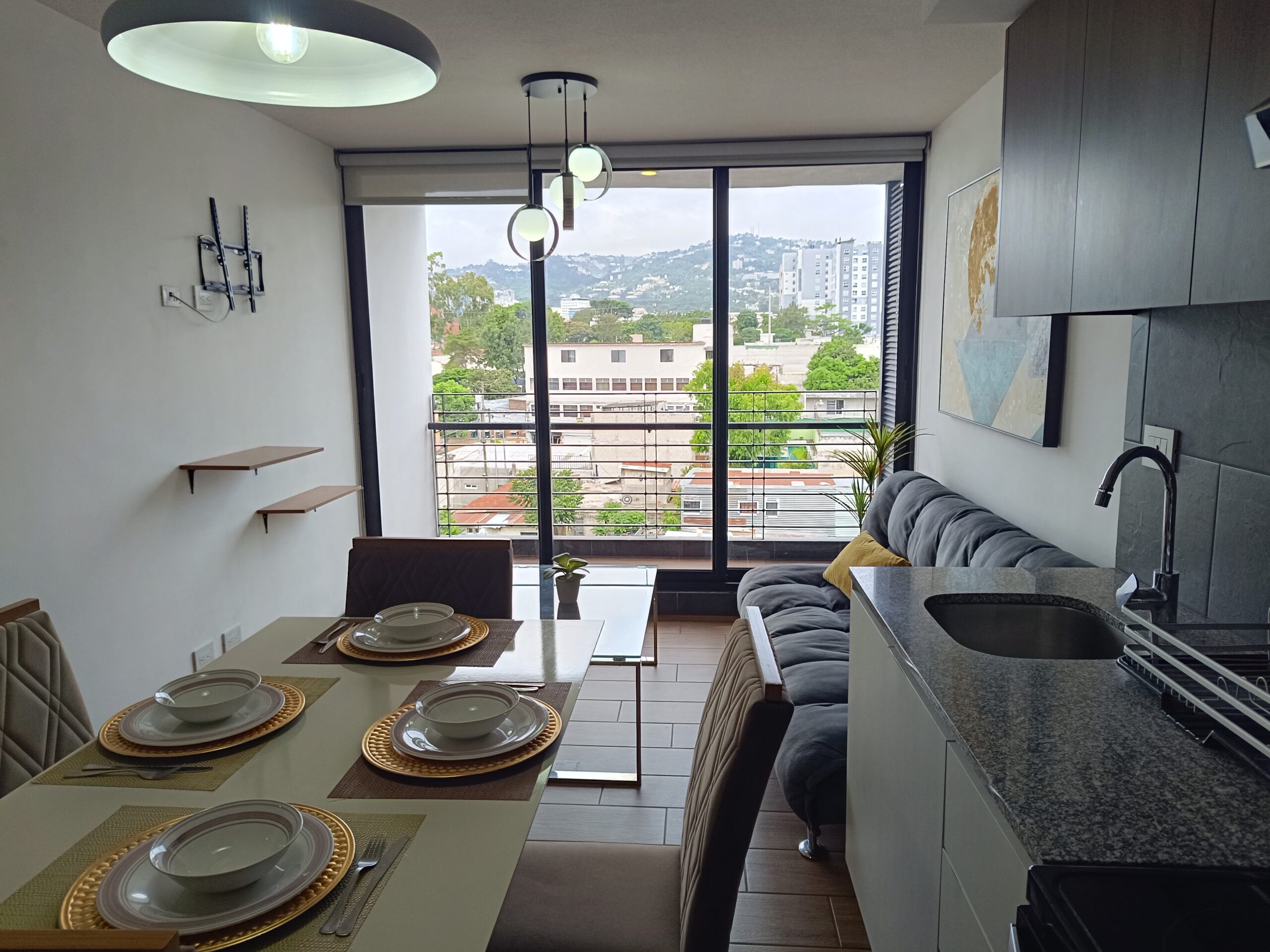 Apartamento Amueblado en Renta en Zona 14