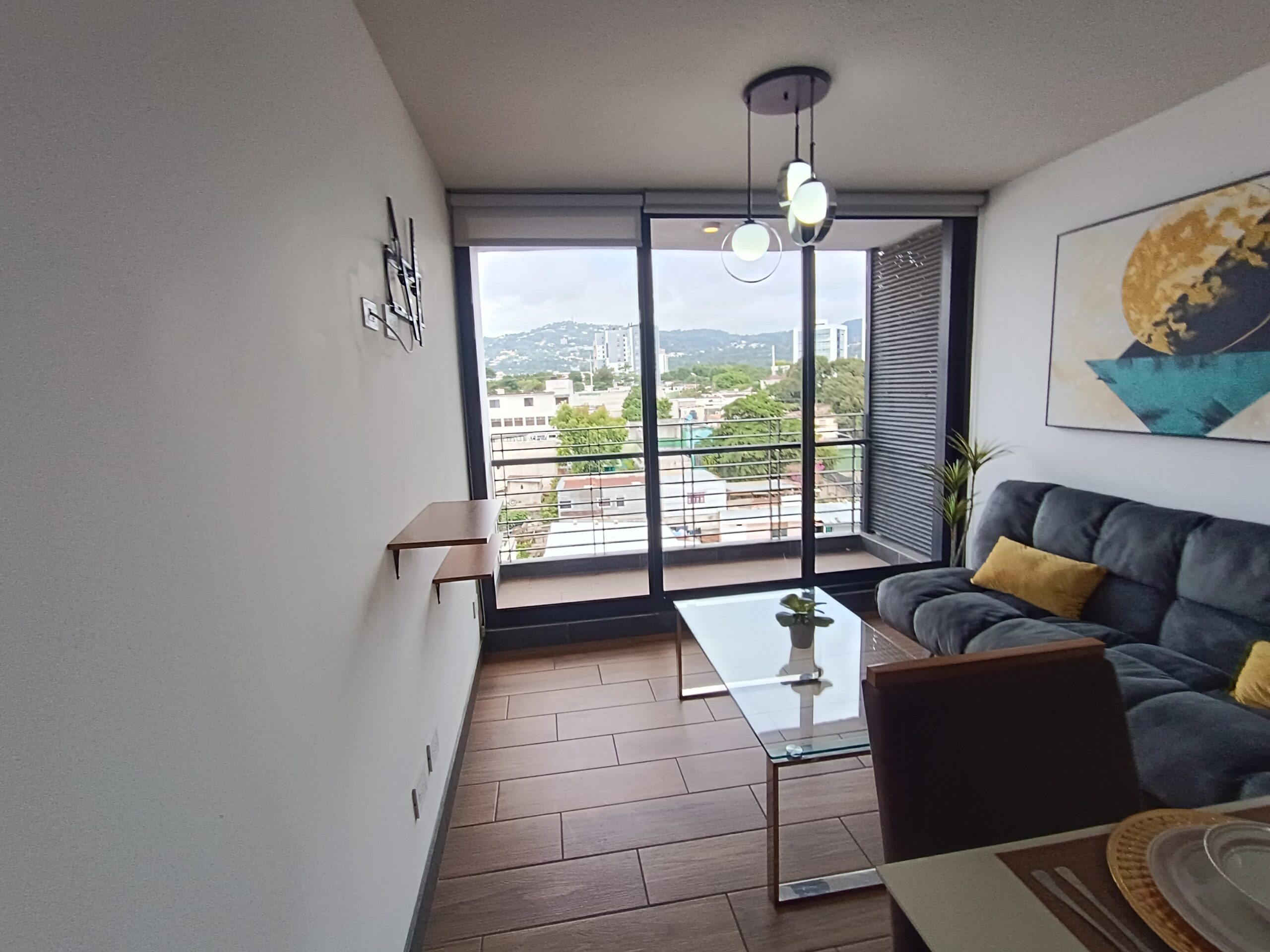 Apartamento Amueblado en Renta en Zona 14