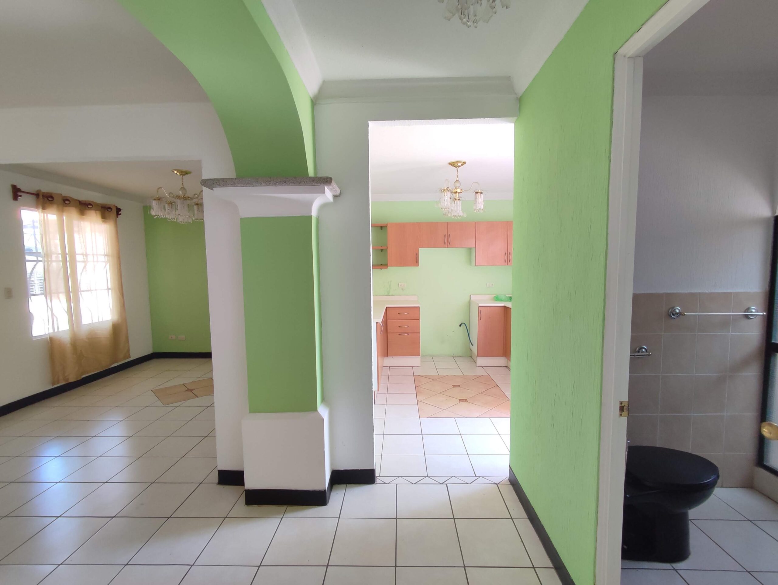 Casa en Alquiler en Condominio Viña del Sur, Villa Nueva