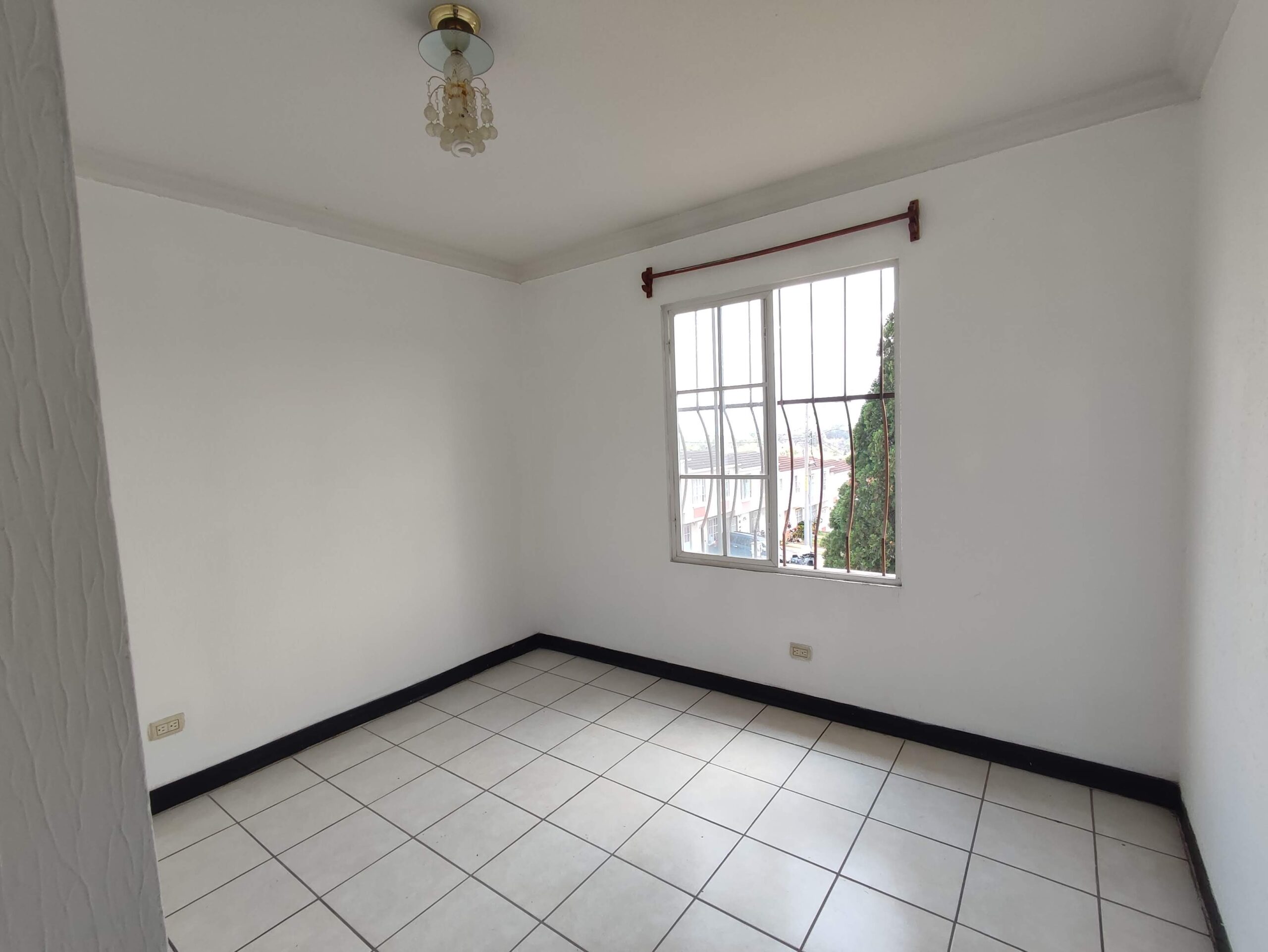 Casa en Alquiler en Condominio Viña del Sur, Villa Nueva