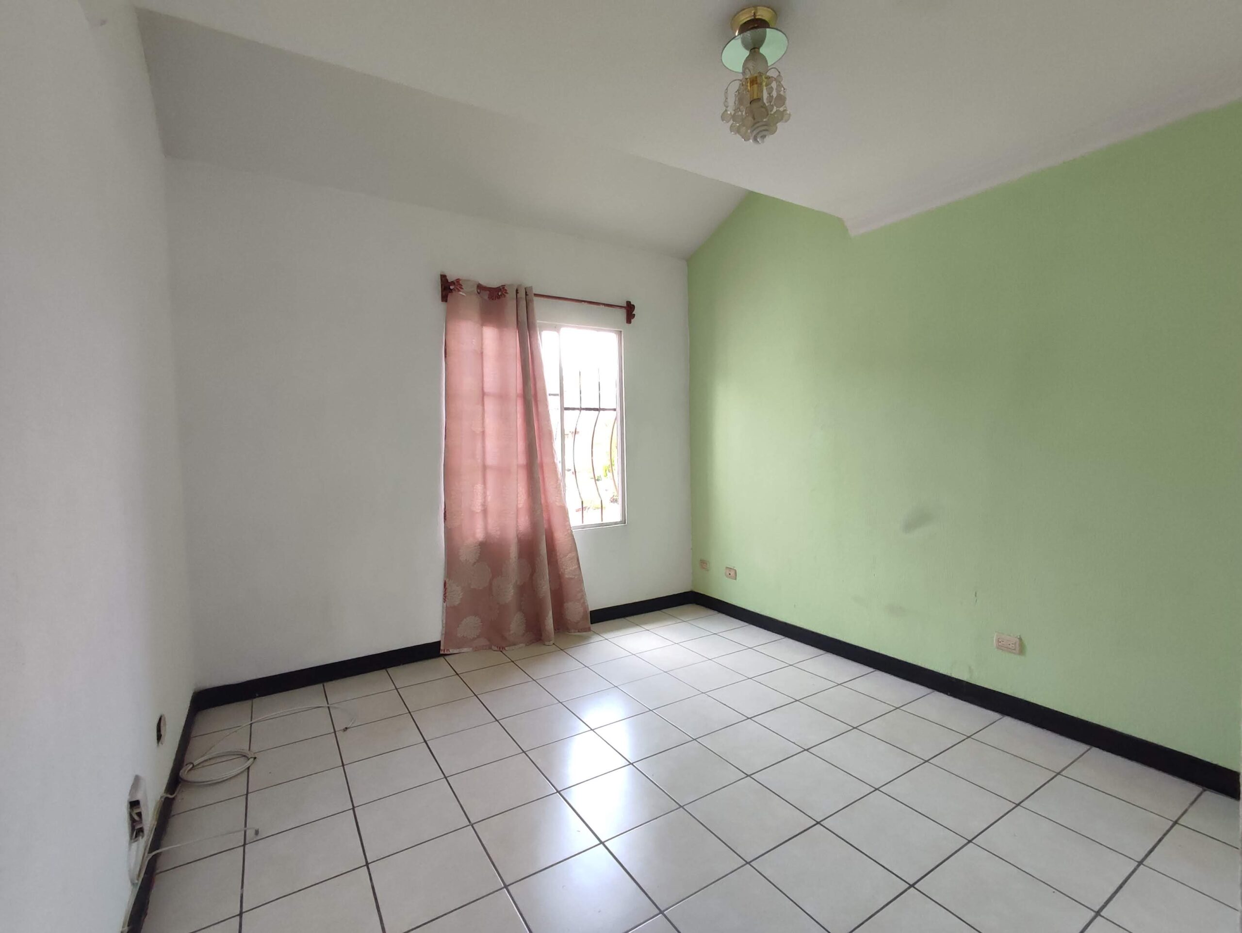Casa en Alquiler en Condominio Viña del Sur, Villa Nueva